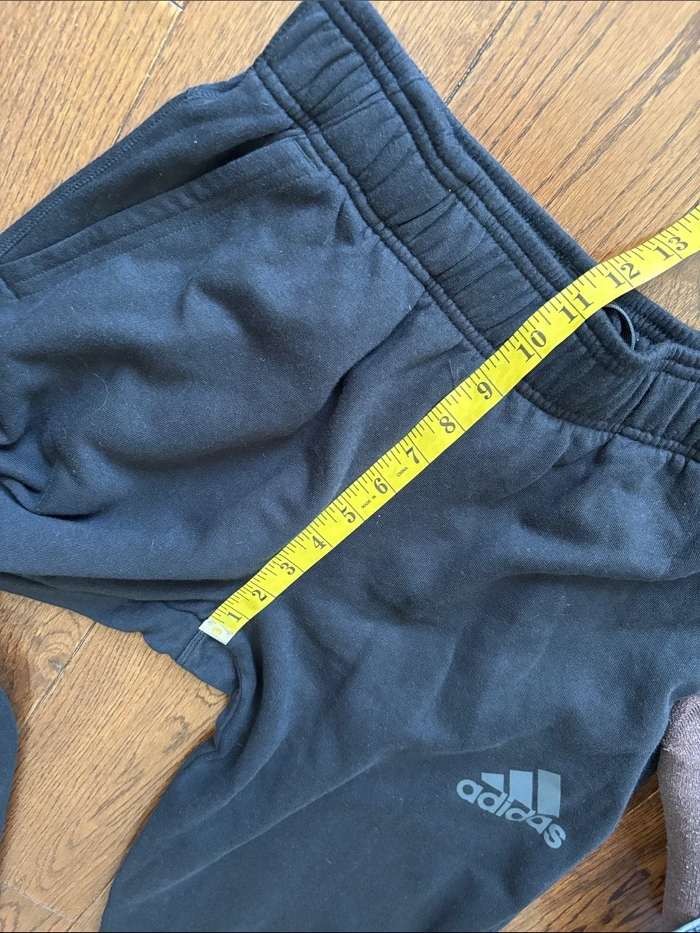 New NWT Adidas Black Exault Pant Open Bottom Leg Sweatpants Size Medium Unisex